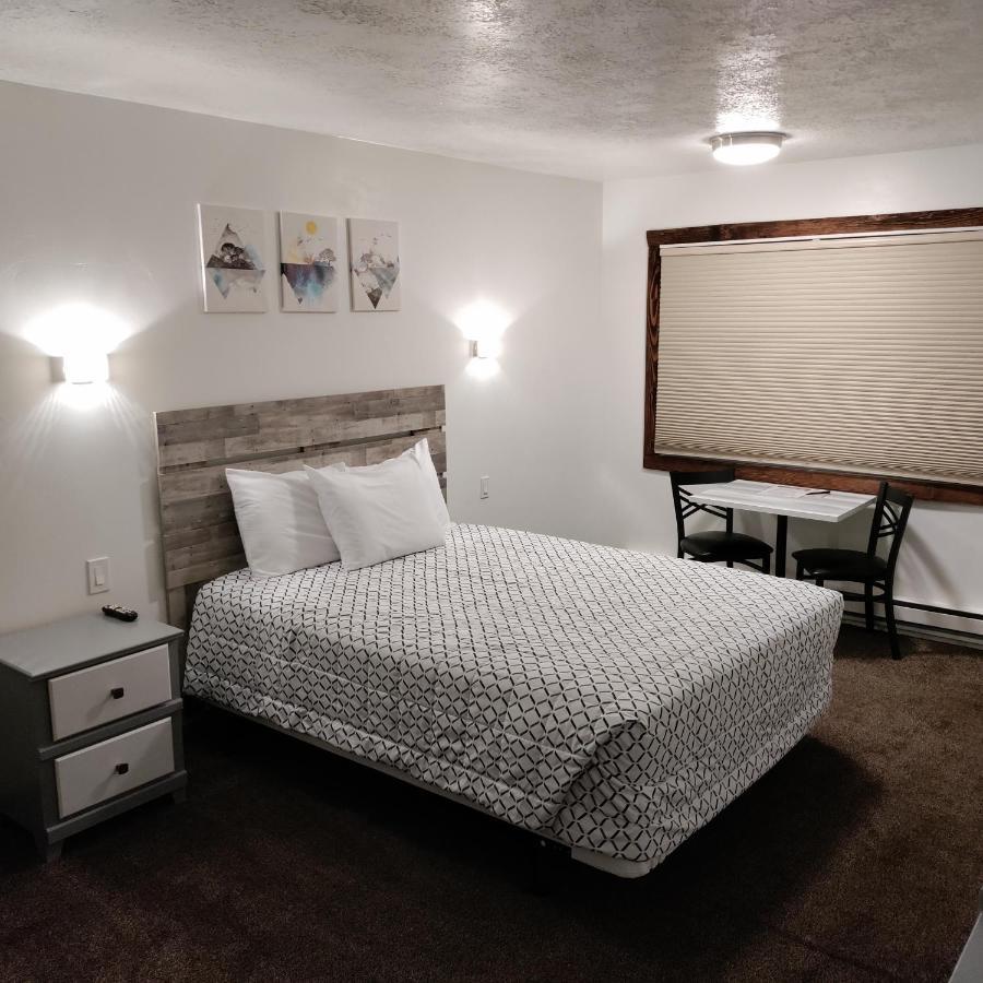High Desert Inn Селайне Екстер'єр фото